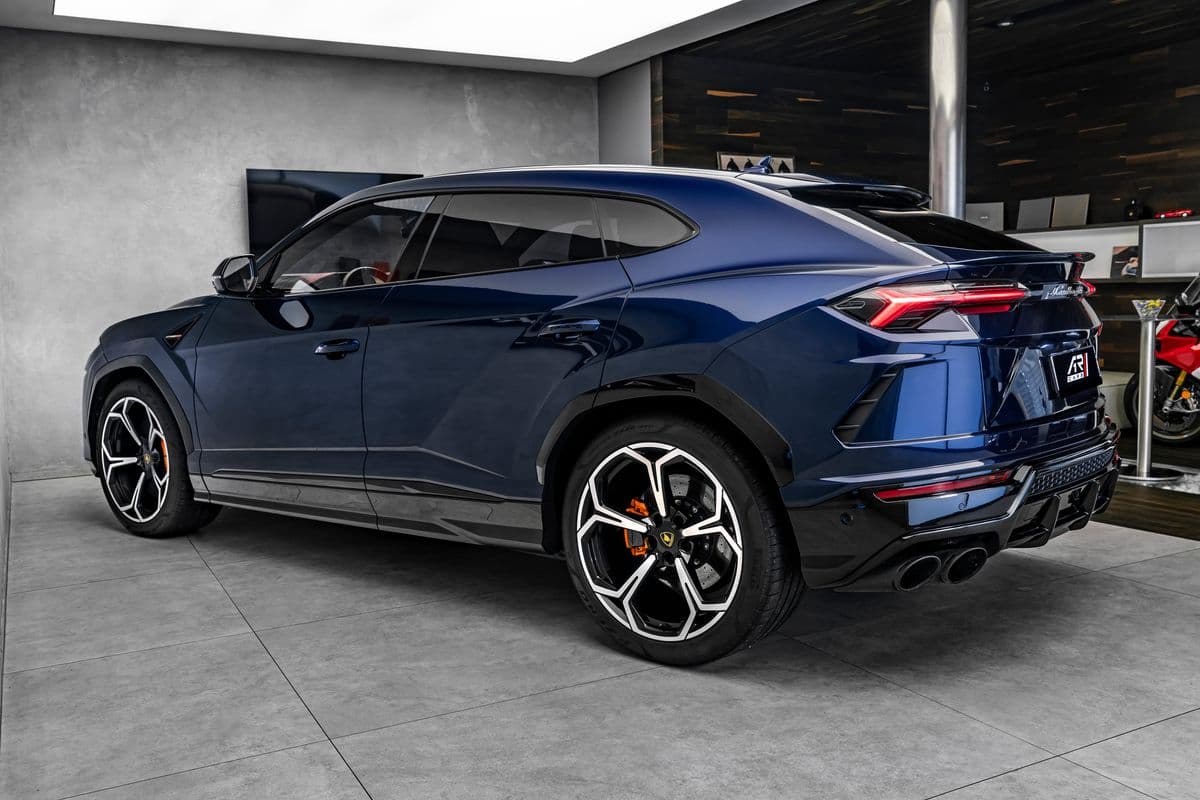 2022 Lamborghini Urus - 7