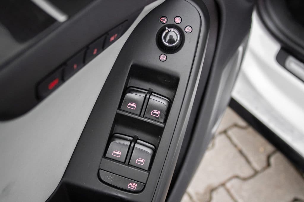 2011 Audi S5 - 12