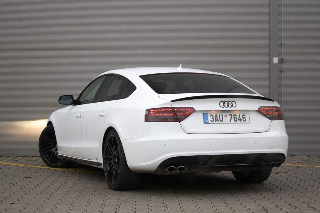 2011 Audi S5 - 7