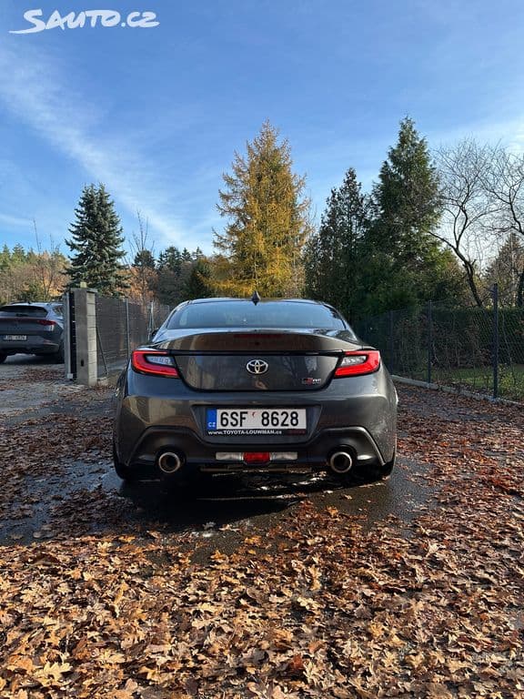 2024 Toyota GR86 - 3