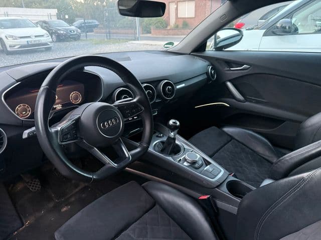 2015 Audi TT - 14