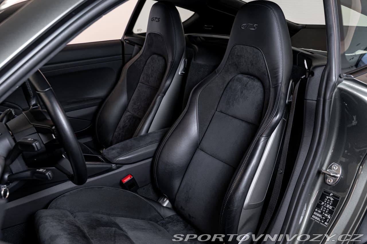 2020 Porsche CAYMAN - 13