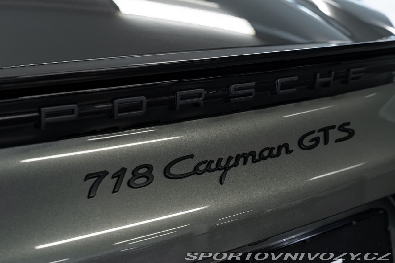 2020 Porsche CAYMAN - 19