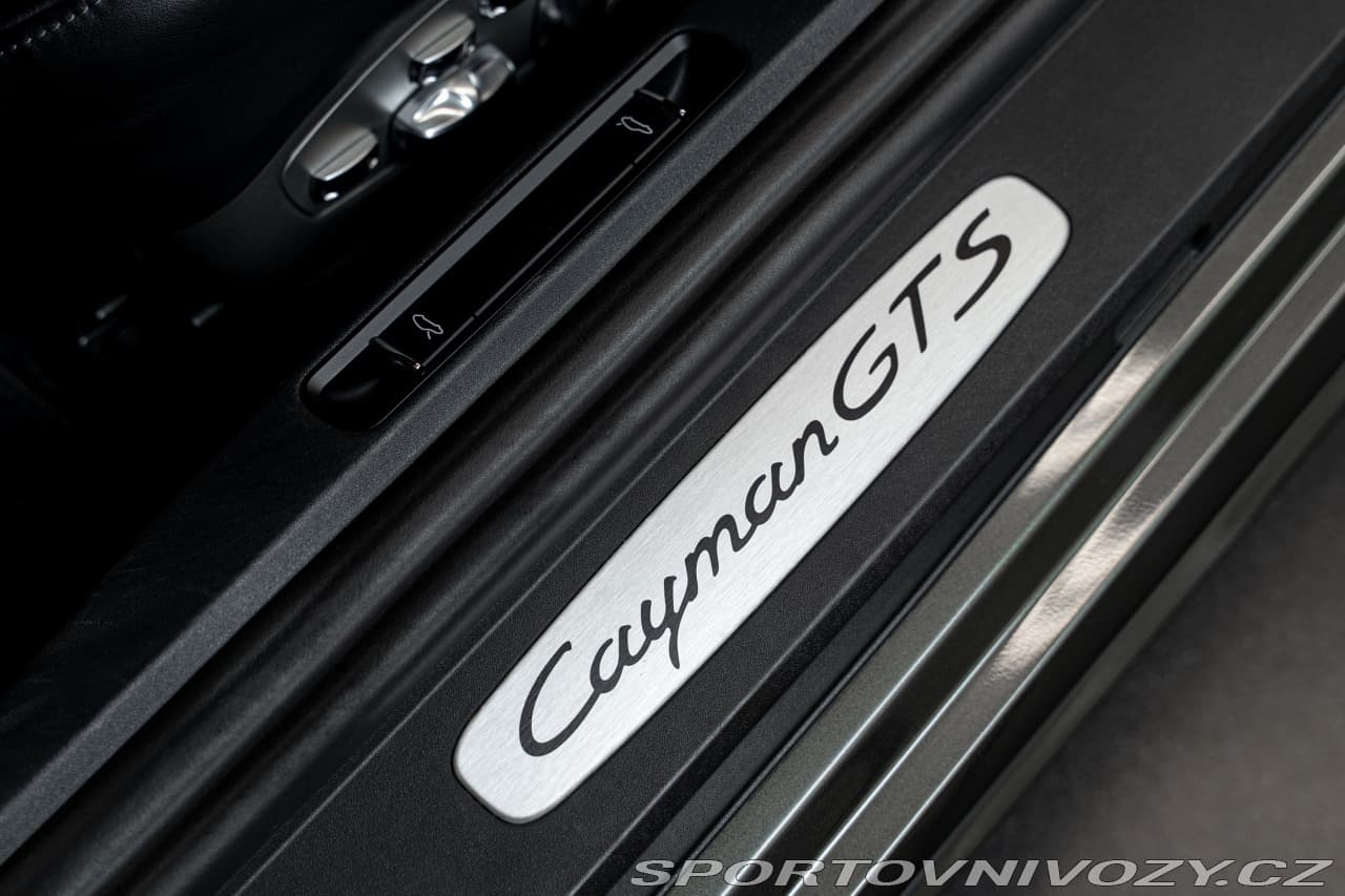 2020 Porsche CAYMAN - 7