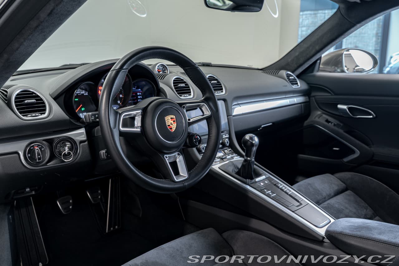 2020 Porsche CAYMAN - 8
