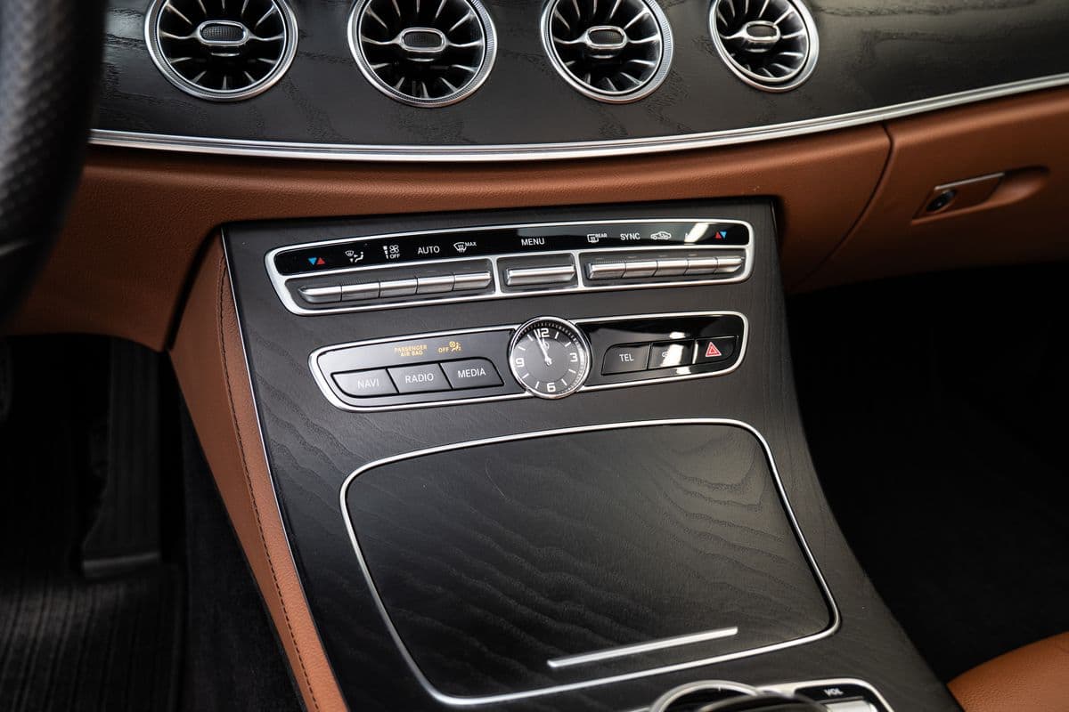 2018 Mercedes-Benz E-CLASS - 12