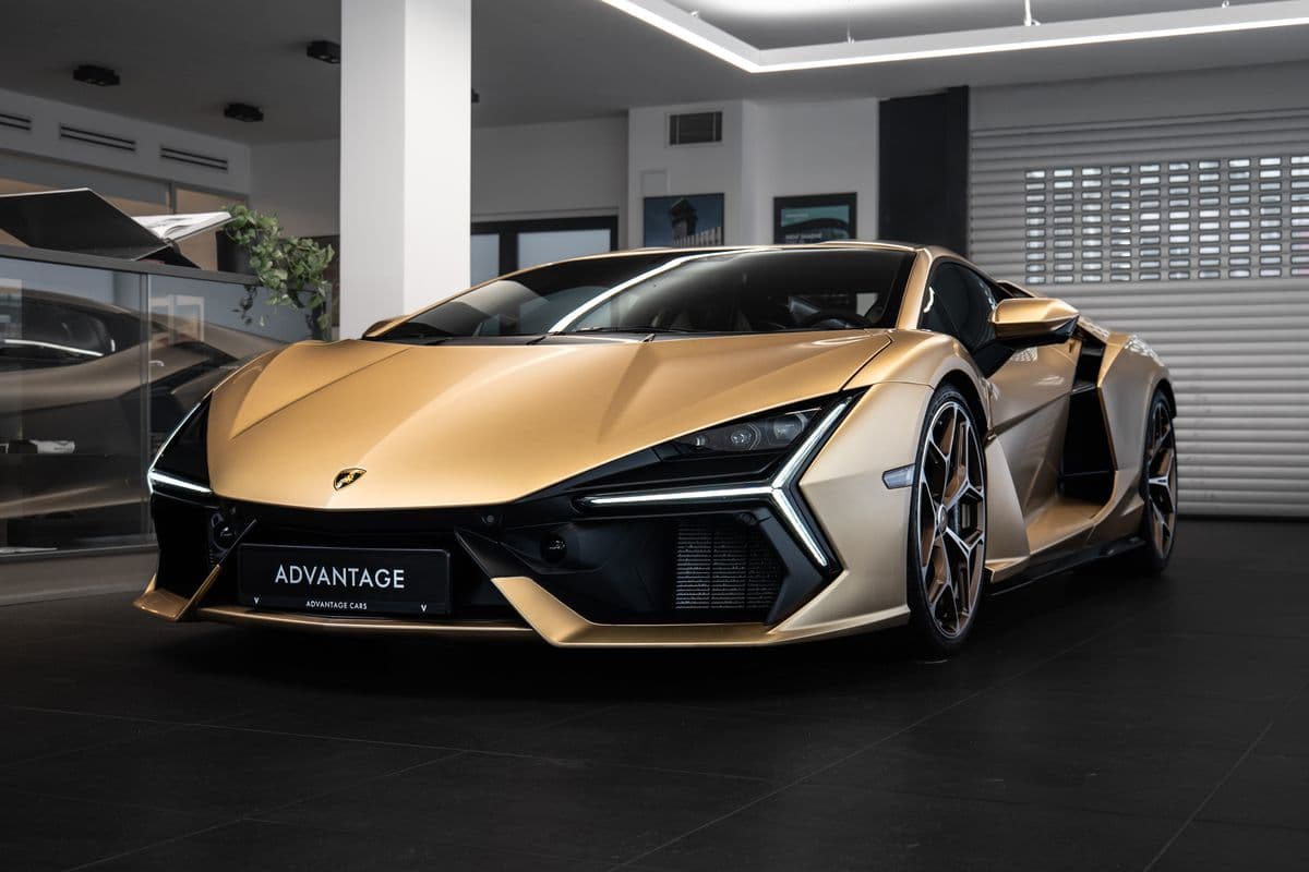 2024 Lamborghini REVUELTO