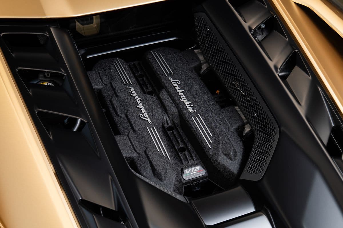 2024 Lamborghini REVUELTO - 18