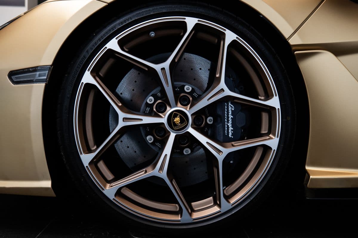 2024 Lamborghini REVUELTO - 19