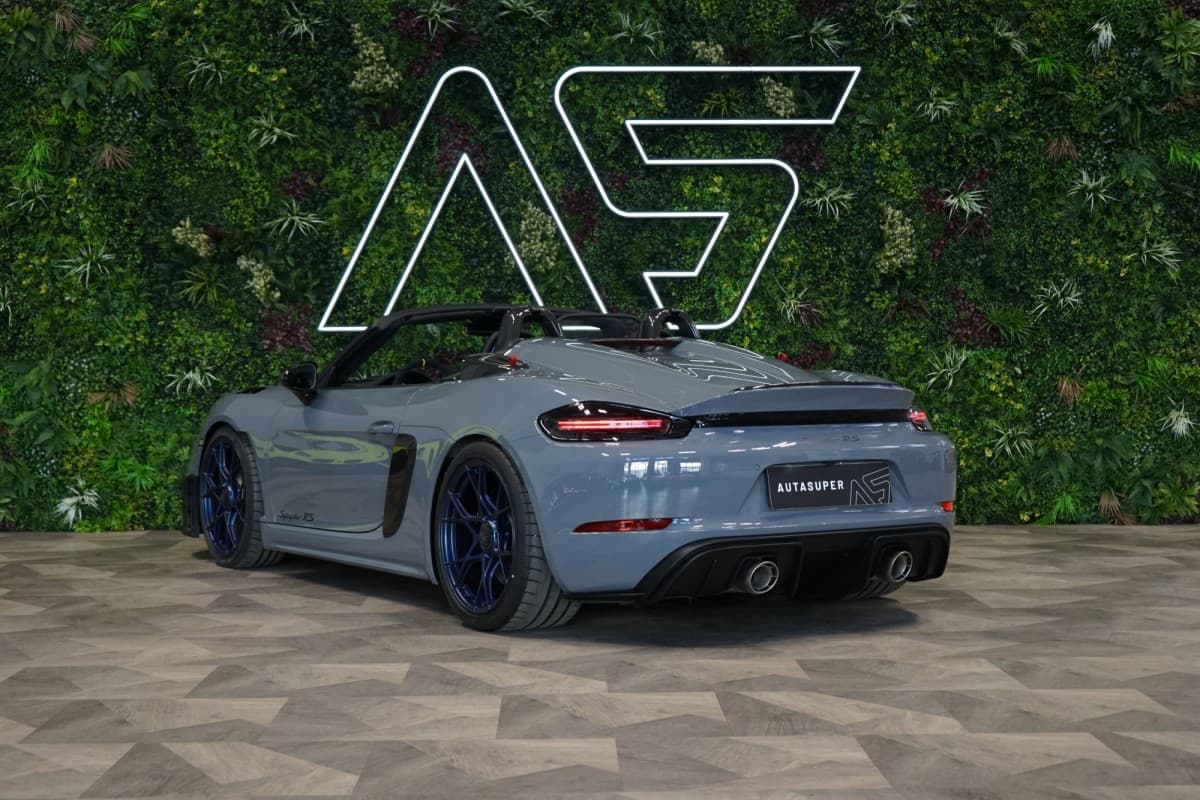 2024 Porsche 718 - 7