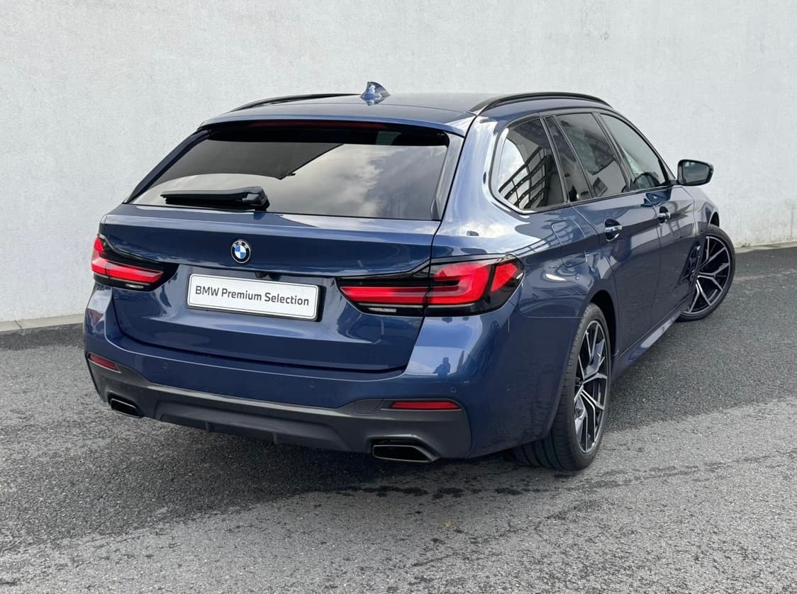 2021 BMW 5-Series - 33