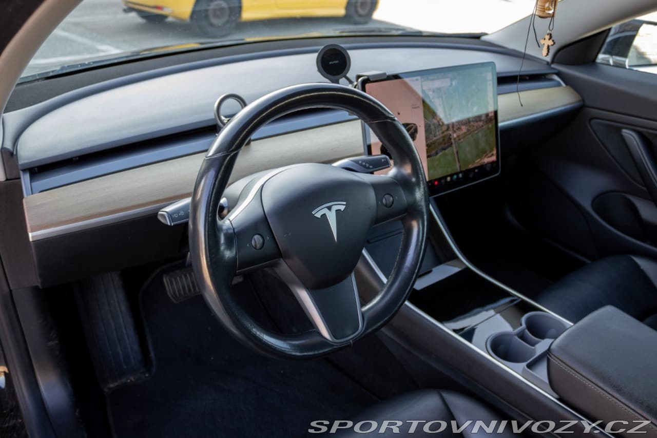 2019 Tesla MODEL 3 - 16
