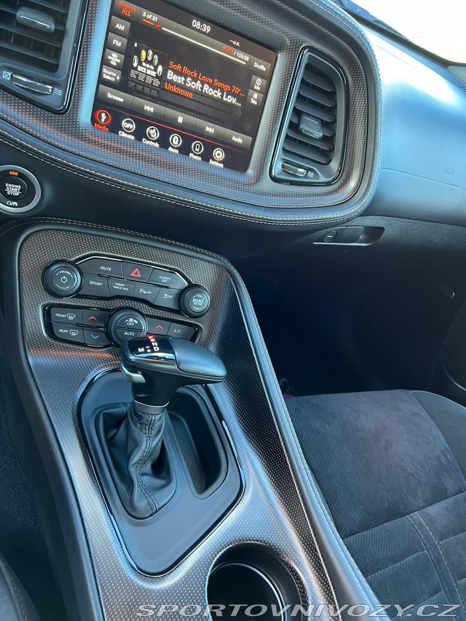 2020 Dodge CHALLENGER - 11