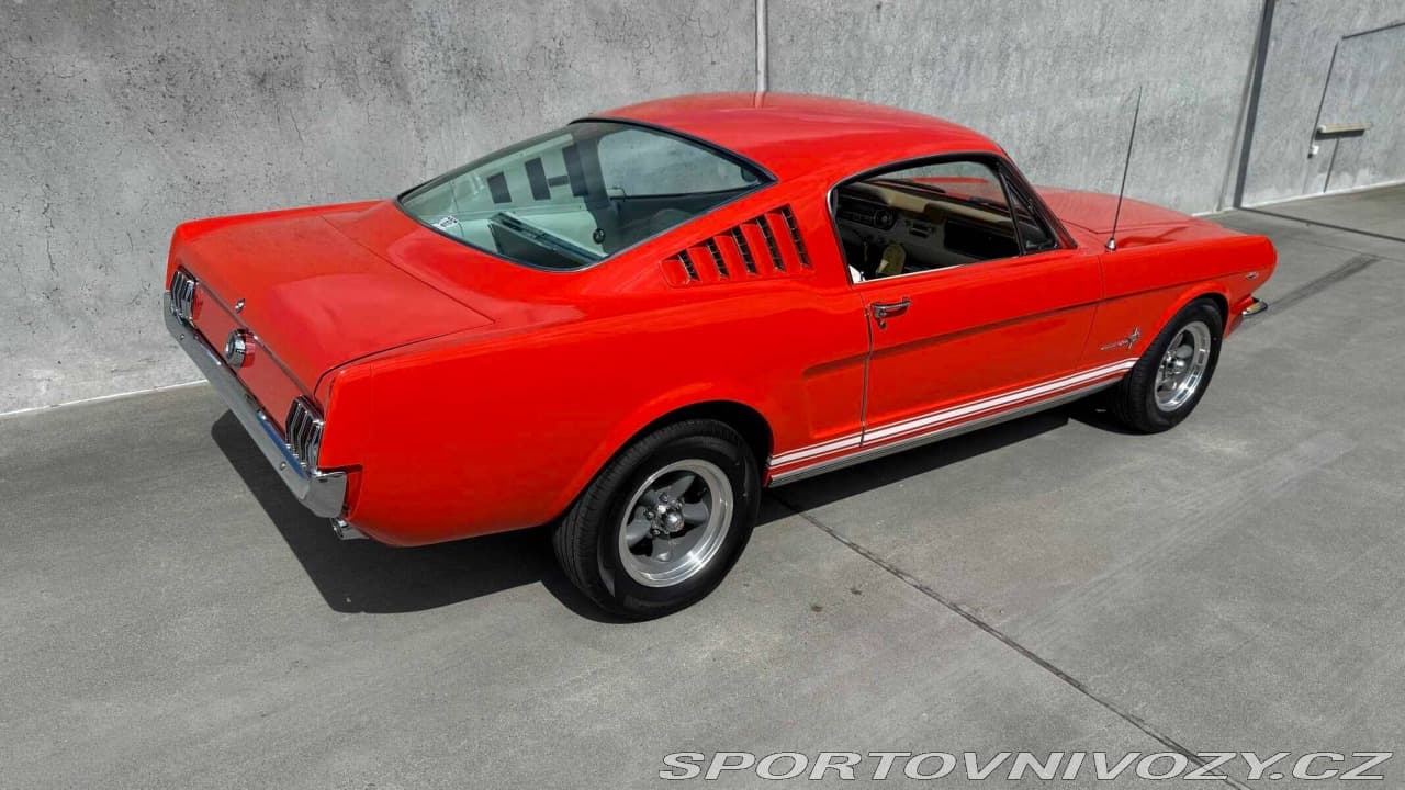1965 Ford MUSTANG - 2