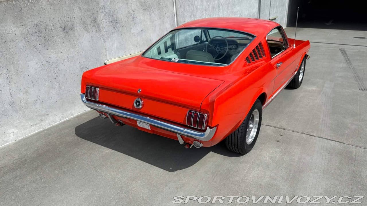 1965 Ford MUSTANG - 3
