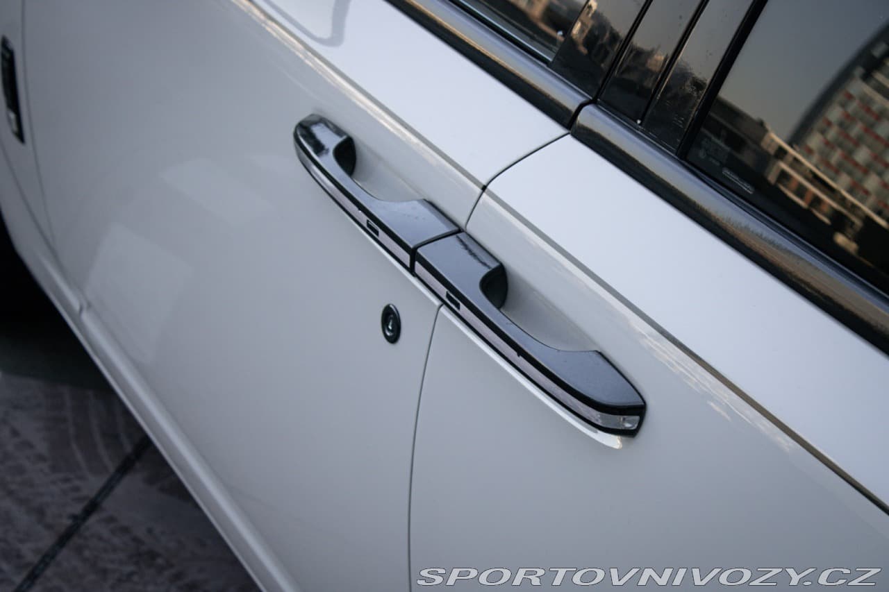 2014 Rolls-Royce GHOST - 17