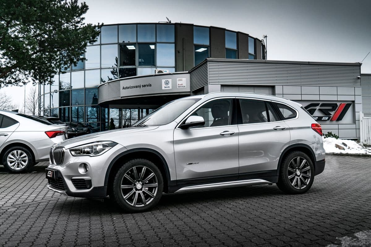 2017 BMW X1 - 77