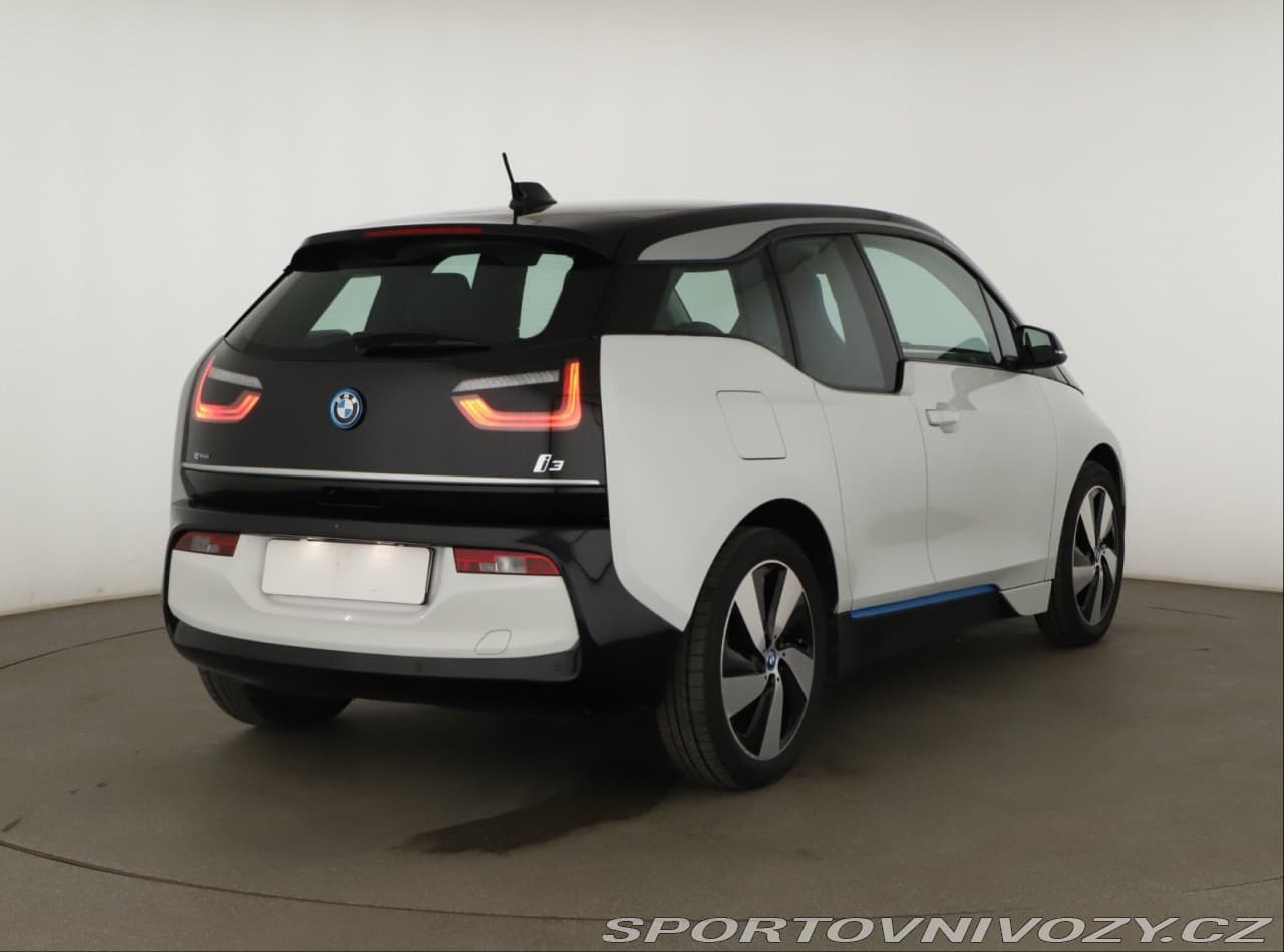2020 BMW I3 - 17