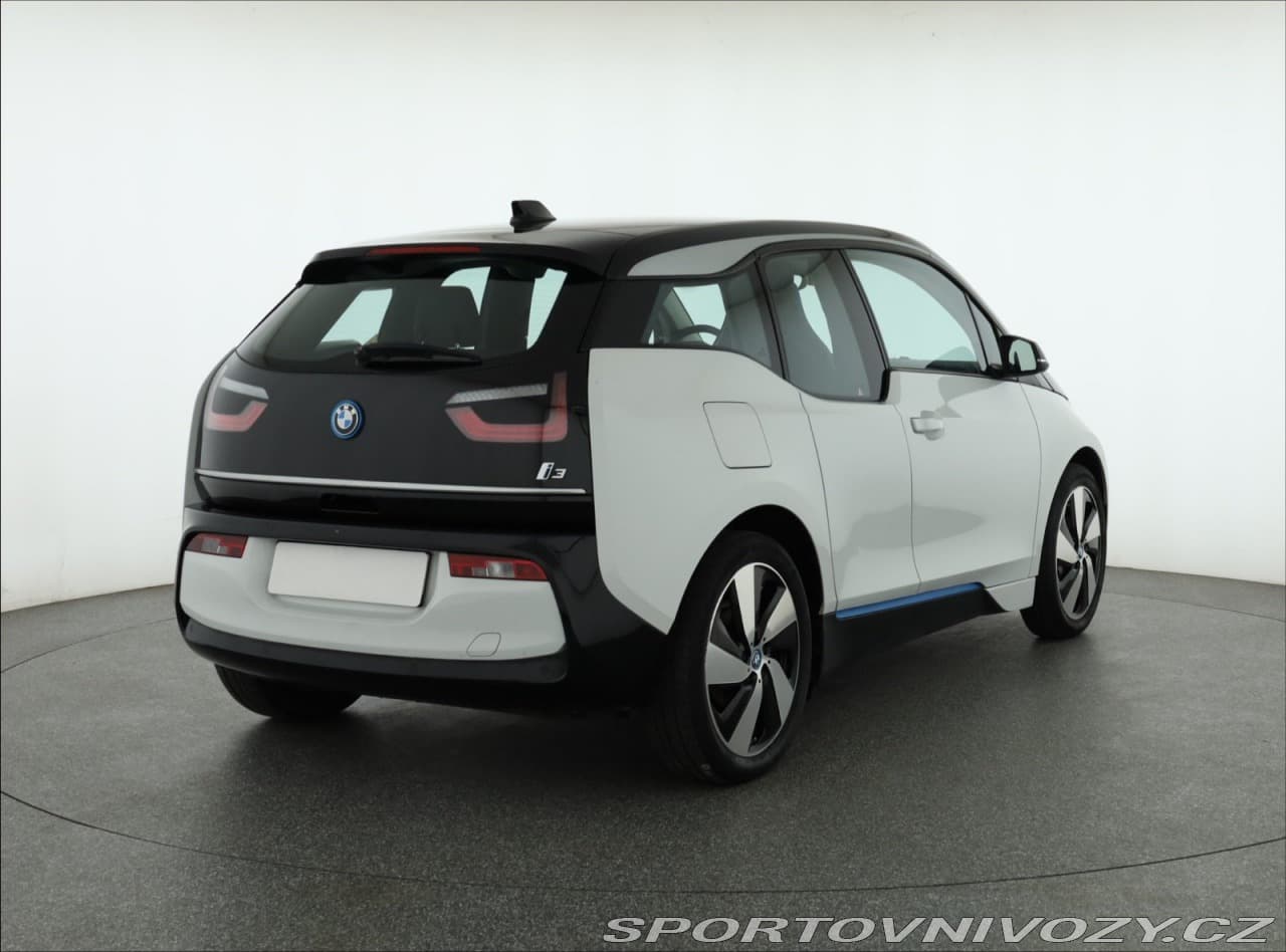 2020 BMW I3 - 17