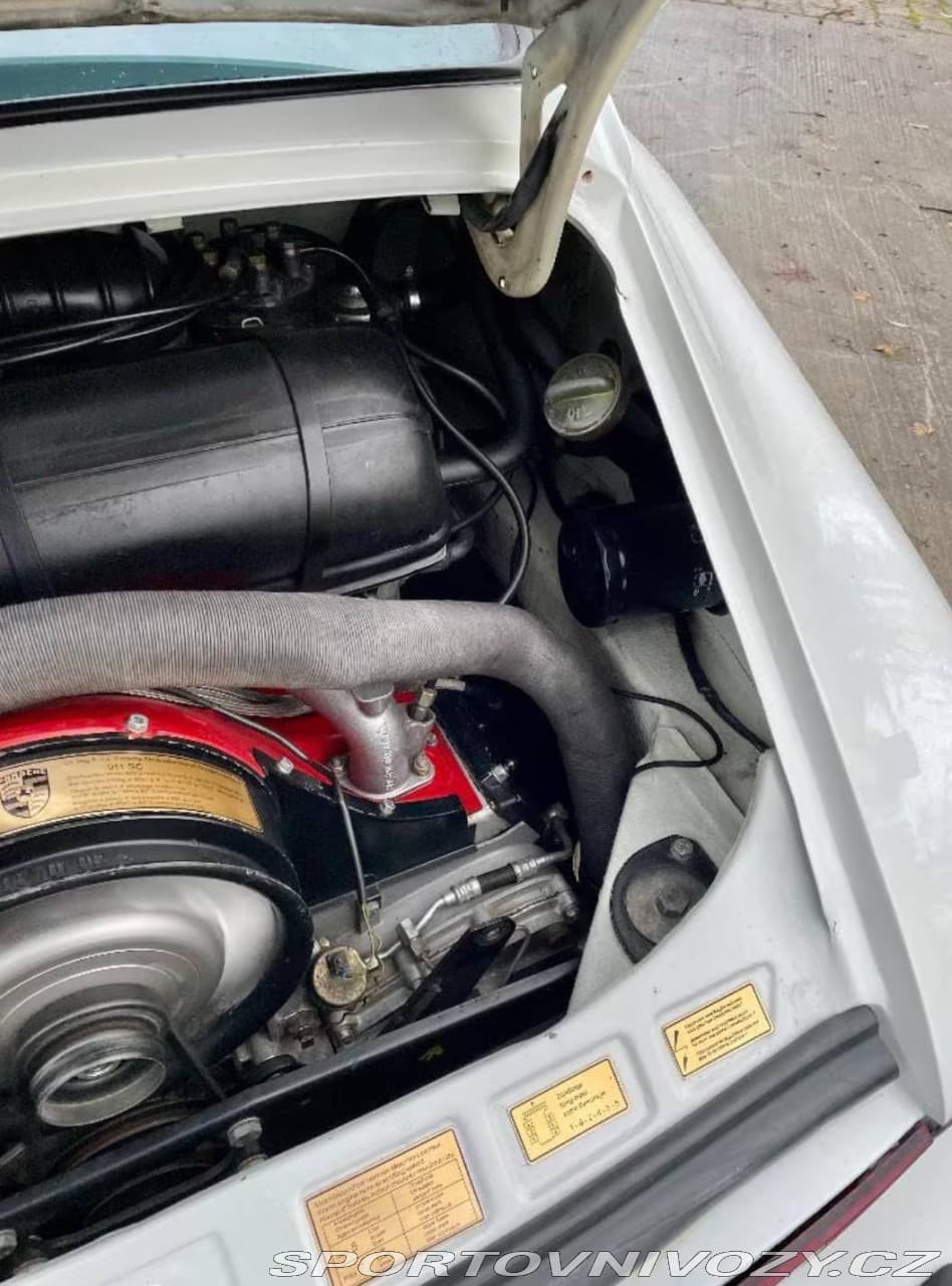 1977 Porsche 911 - 15