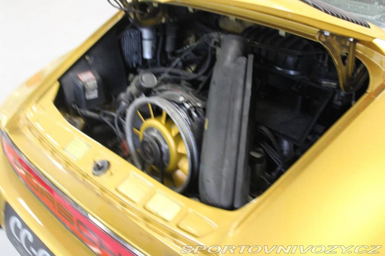 1983 Porsche 911 - 16