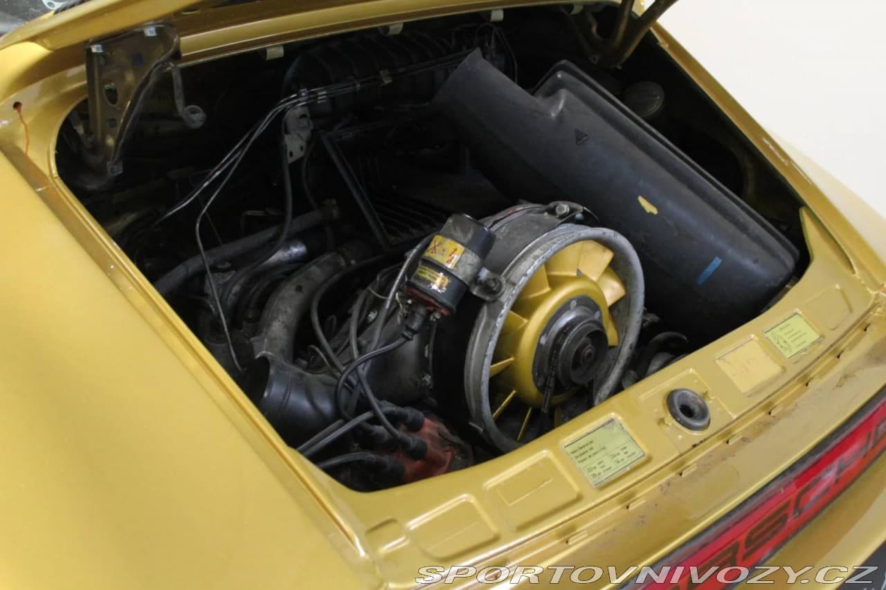 1983 Porsche 911 - 17