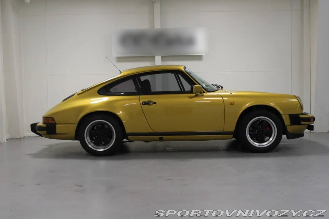 1983 Porsche 911 - 2