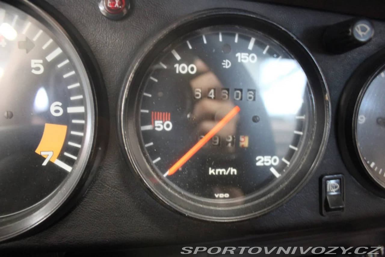 1983 Porsche 911 - 9