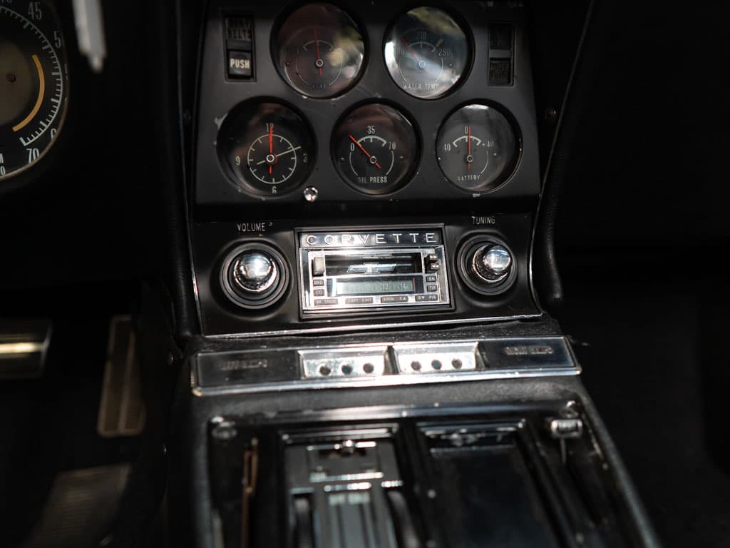 1968 Chevrolet CORVETTE - 16