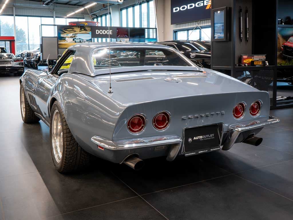 1968 Chevrolet CORVETTE - 6