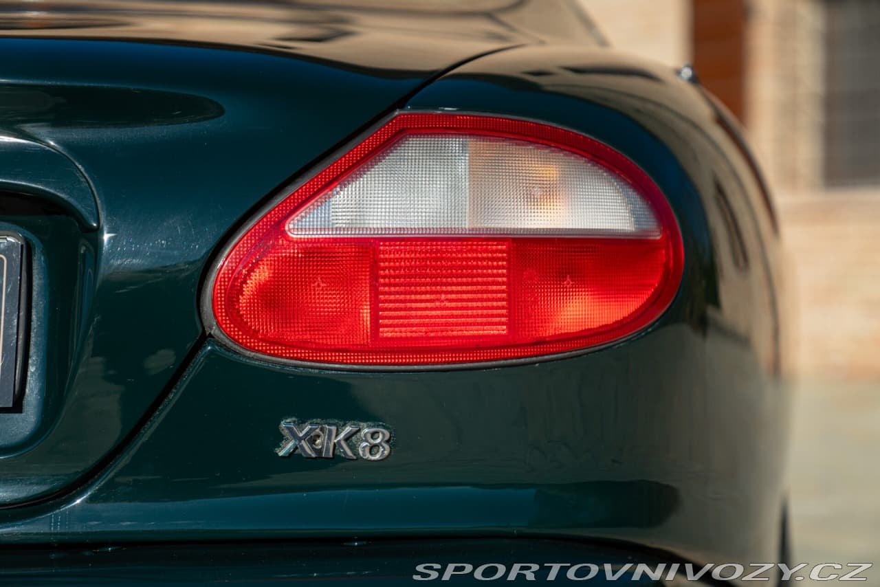 1998 Jaguar XK - 11