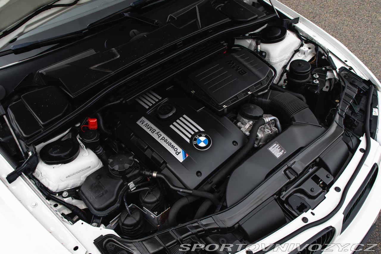 2012 BMW 1-SERIES - 3