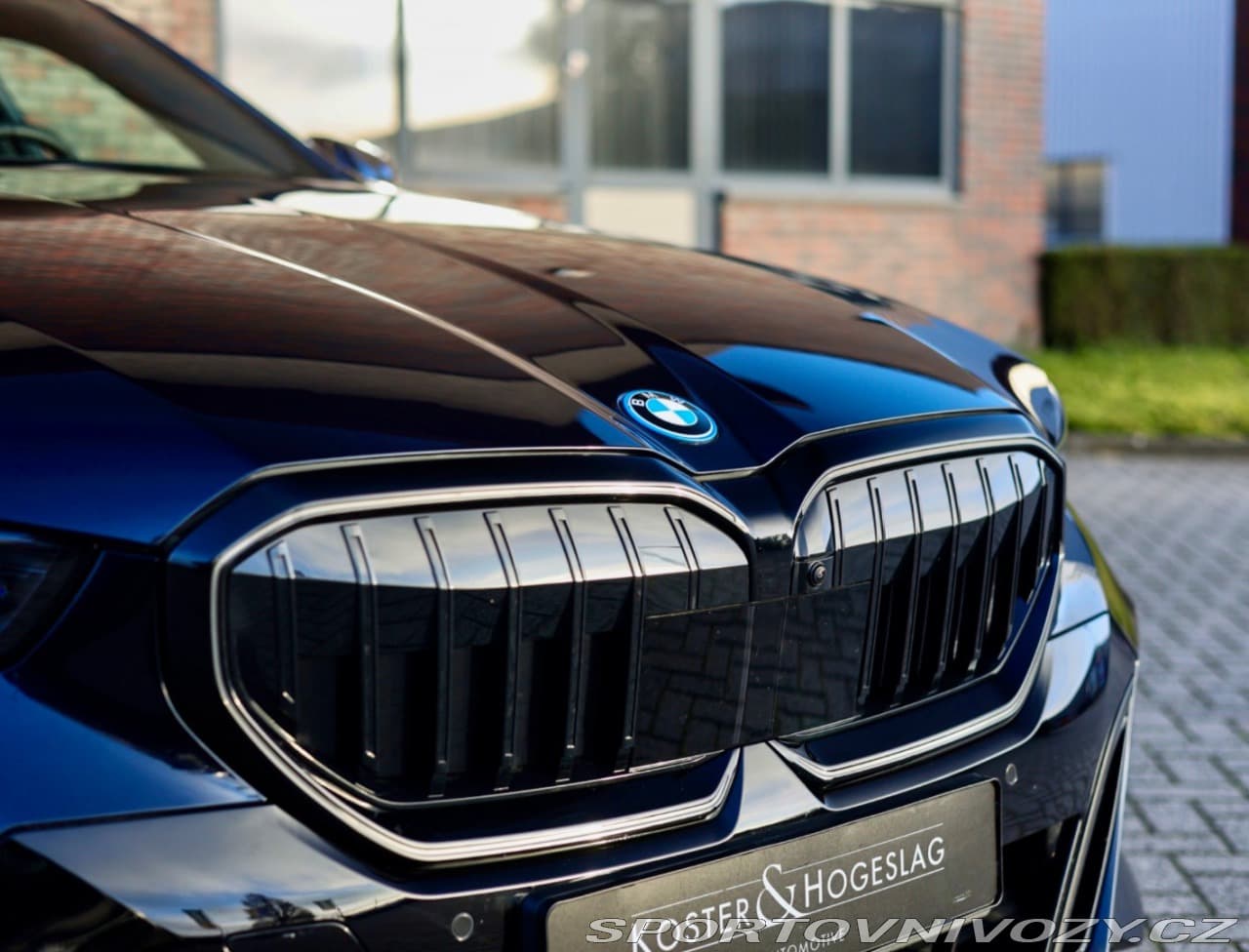 2025 BMW 5-SERIES - 7