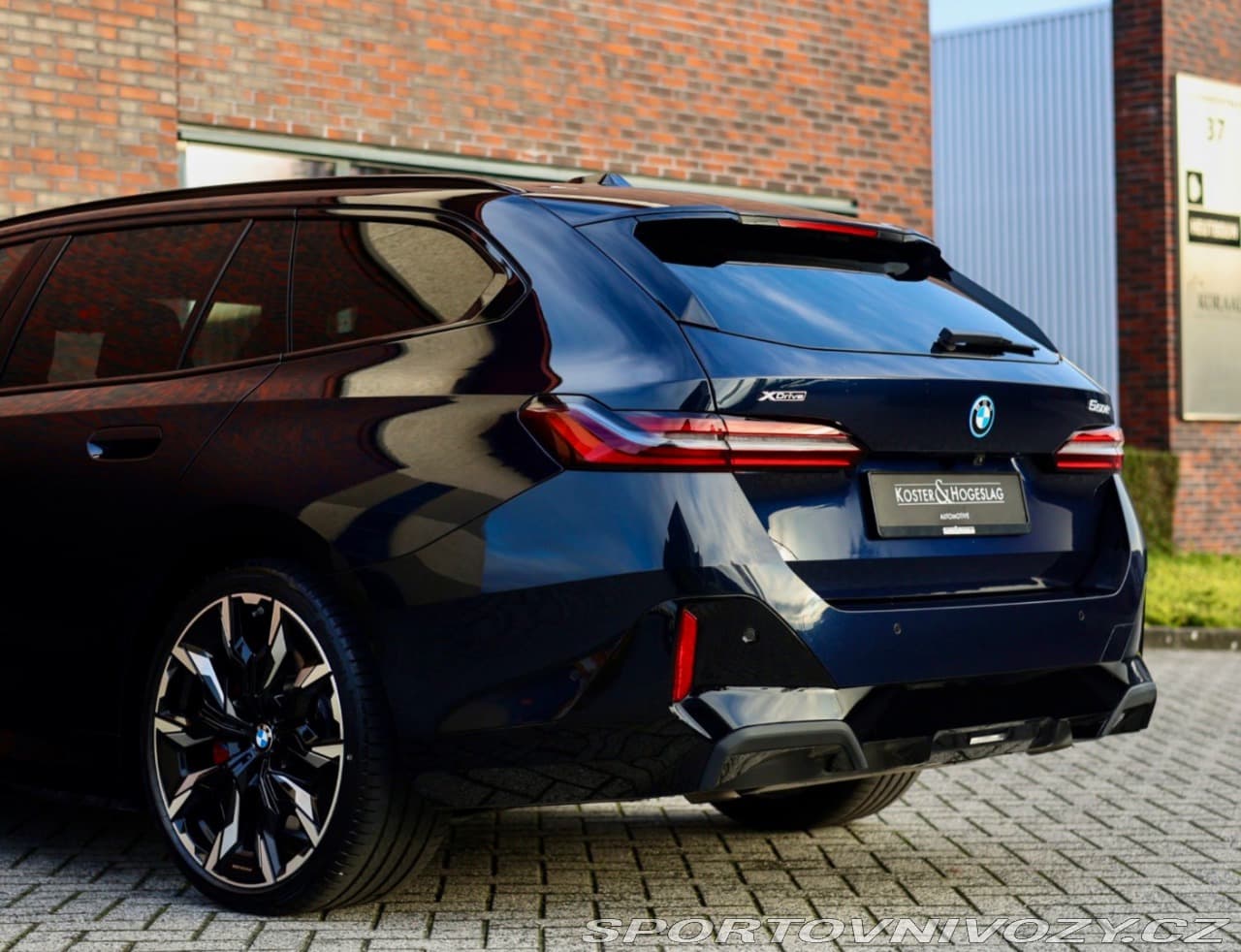 2025 BMW 5-SERIES - 8