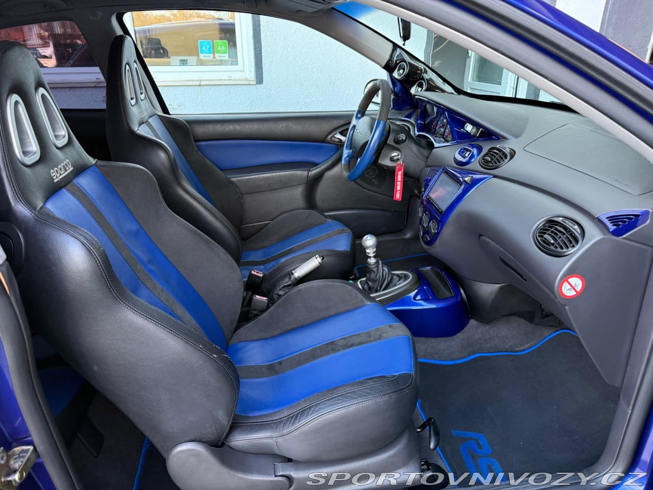 2004 Ford FOCUS - 19