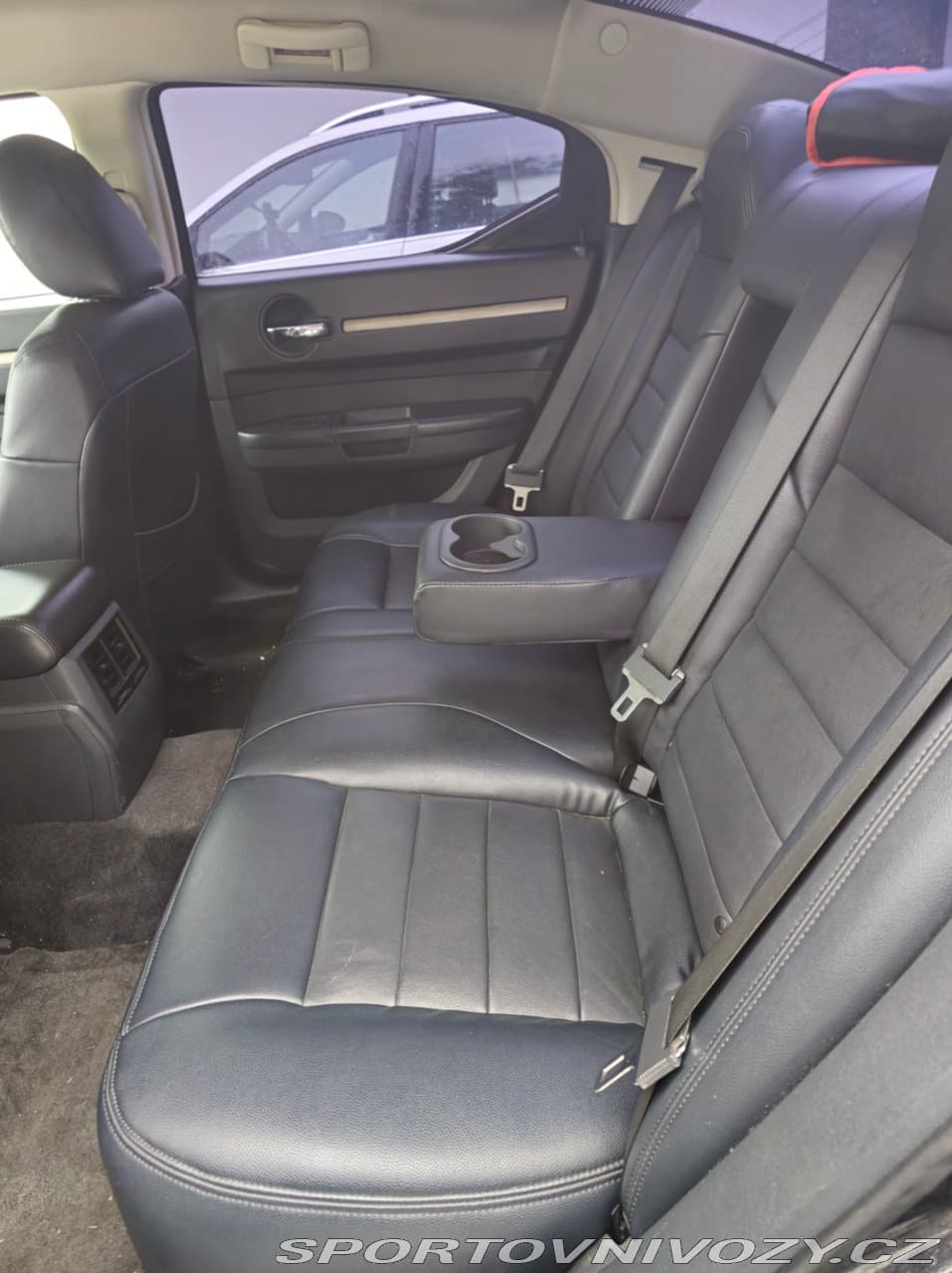 2010 Dodge CHARGER - 9