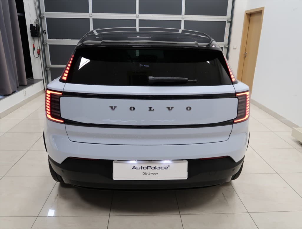 2025 Volvo Ex30 - 17