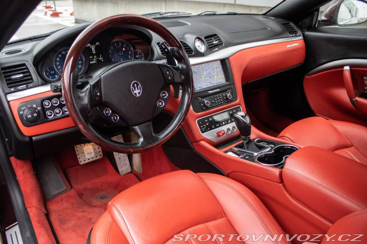 2011 Maserati GRANCABRIO - 10