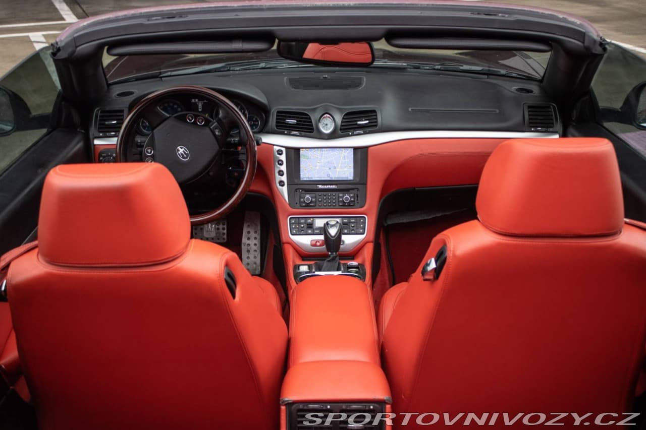 2011 Maserati GRANCABRIO - 13