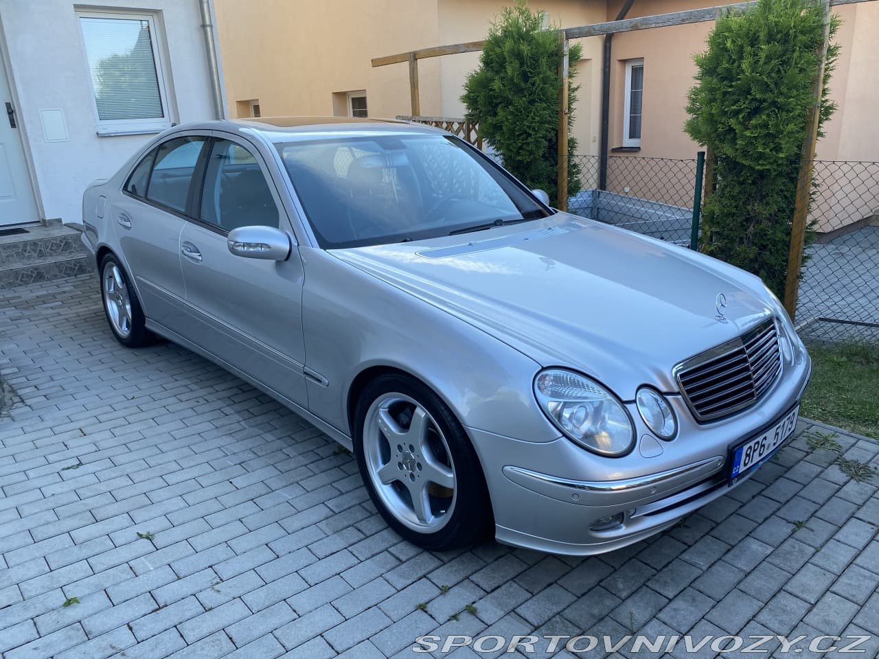 2004 Mercedes-Benz E-CLASS
