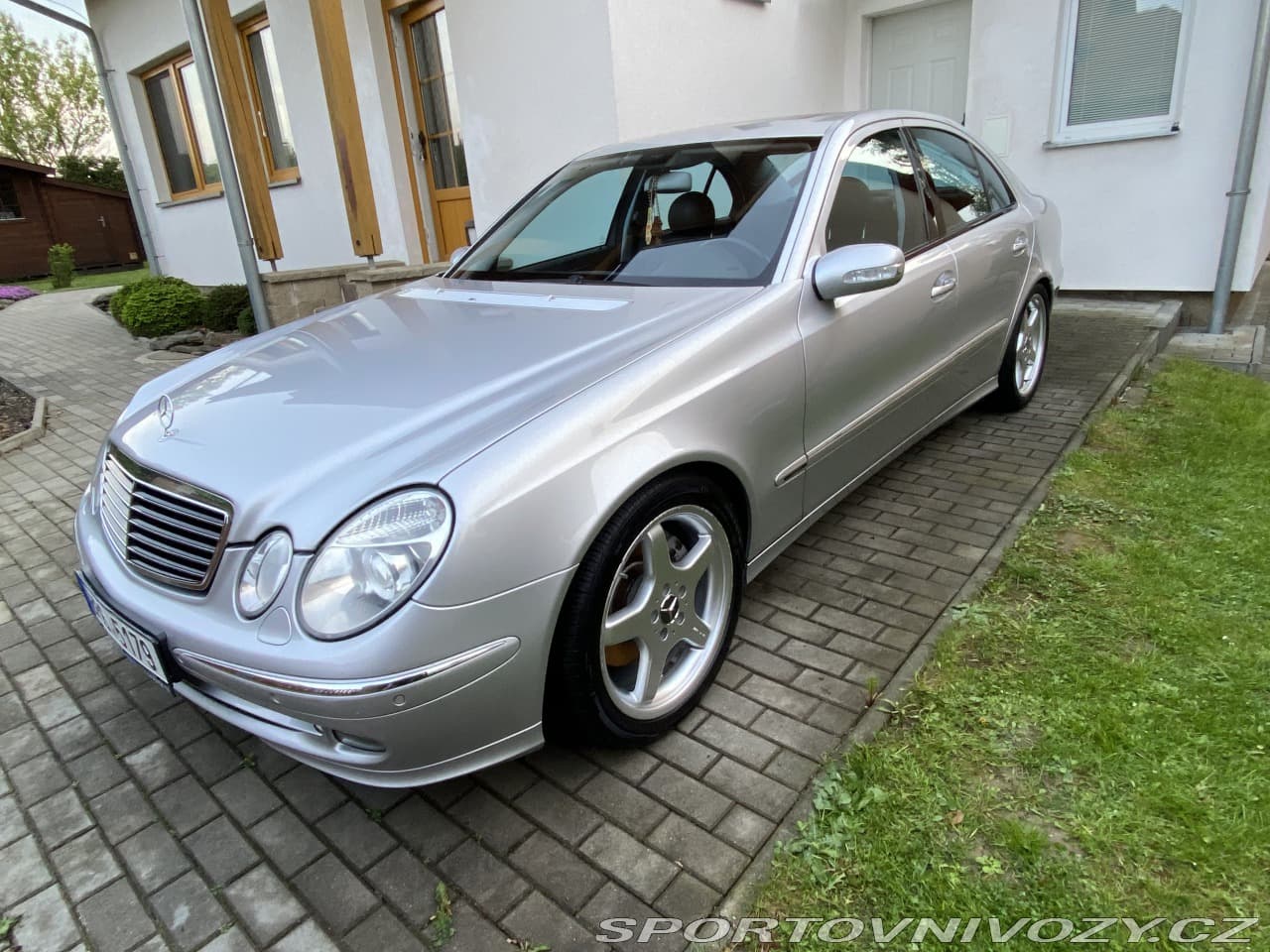 2004 Mercedes-Benz E-CLASS - 3