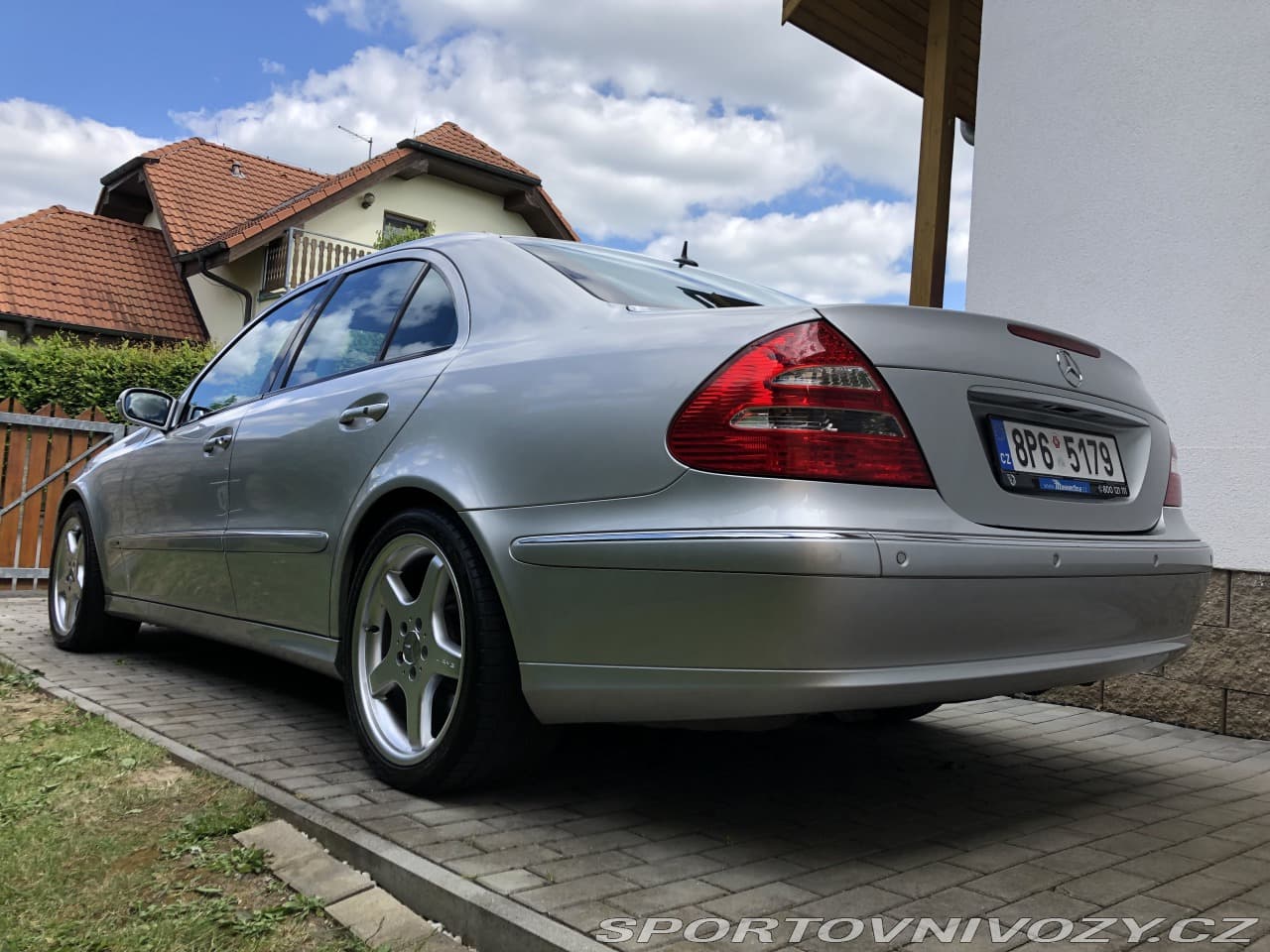 2004 Mercedes-Benz E-CLASS - 4