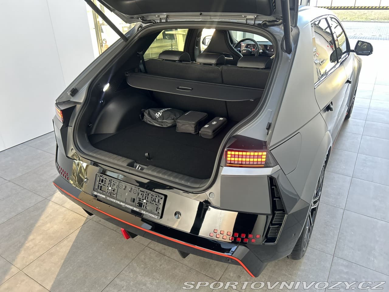 2025 Hyundai Ioniq 5 - 33