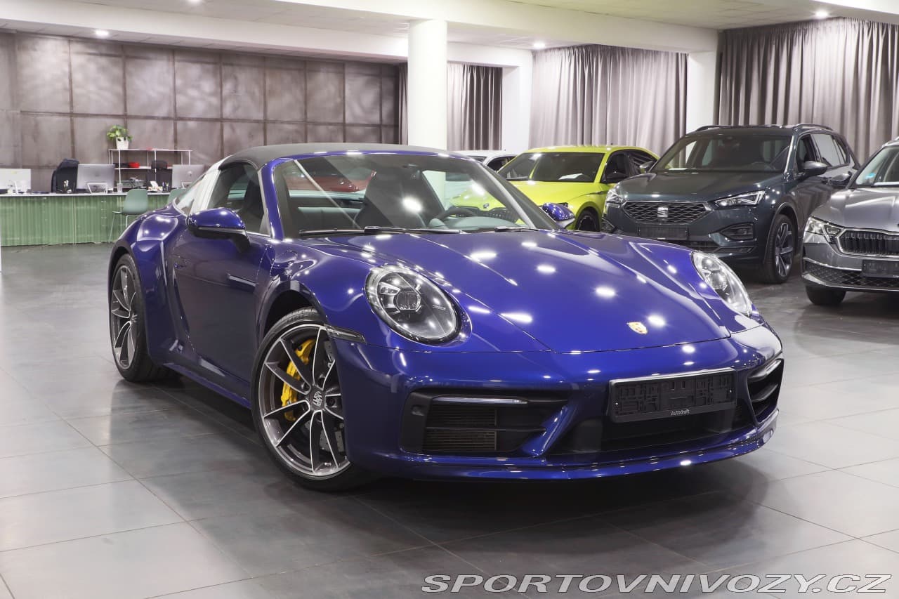 2021 Porsche 911 - 2