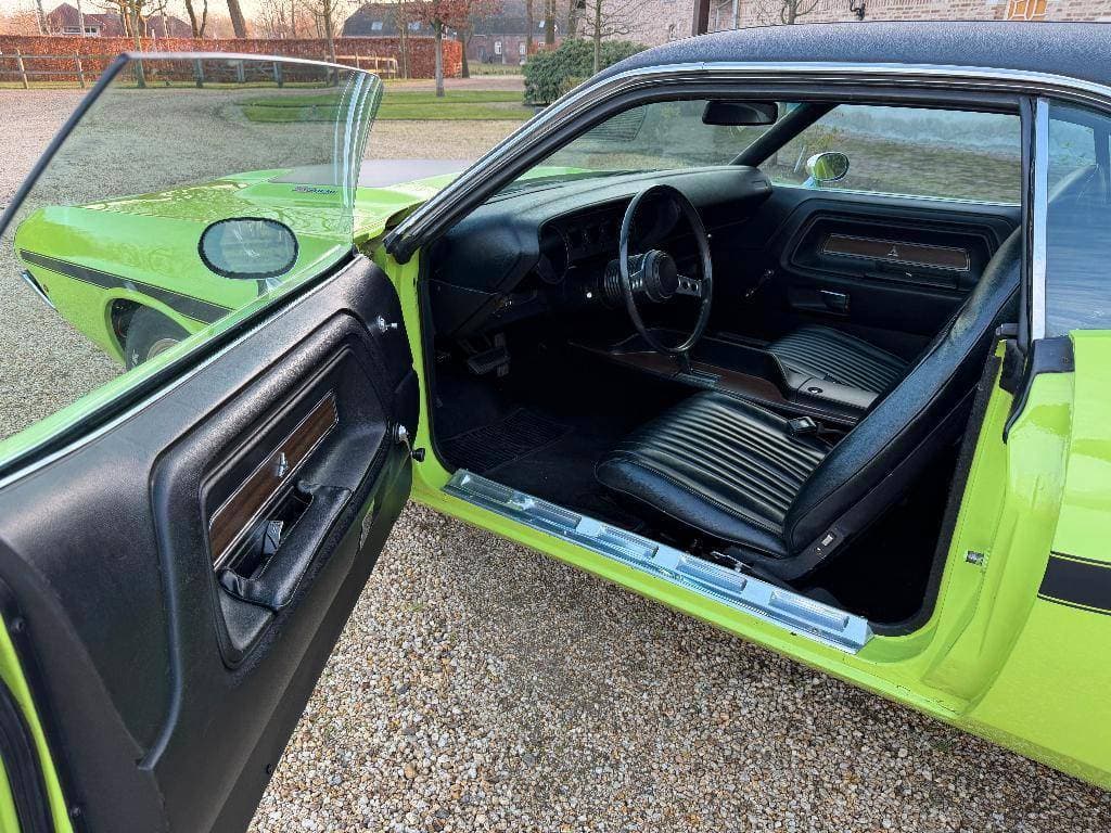 1972 Dodge CHALLENGER - 18