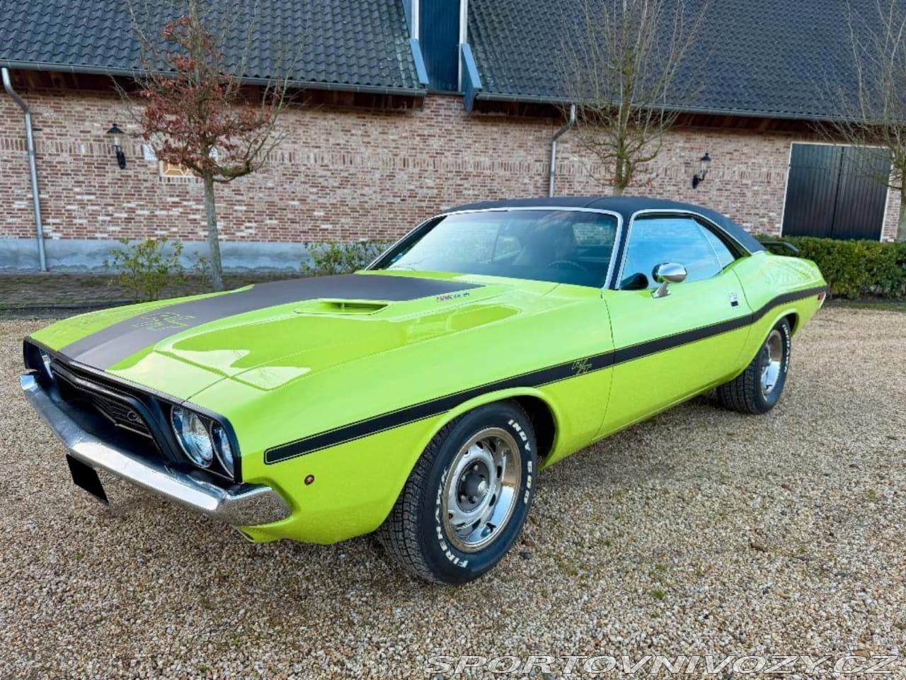 1972 Dodge CHALLENGER - 2