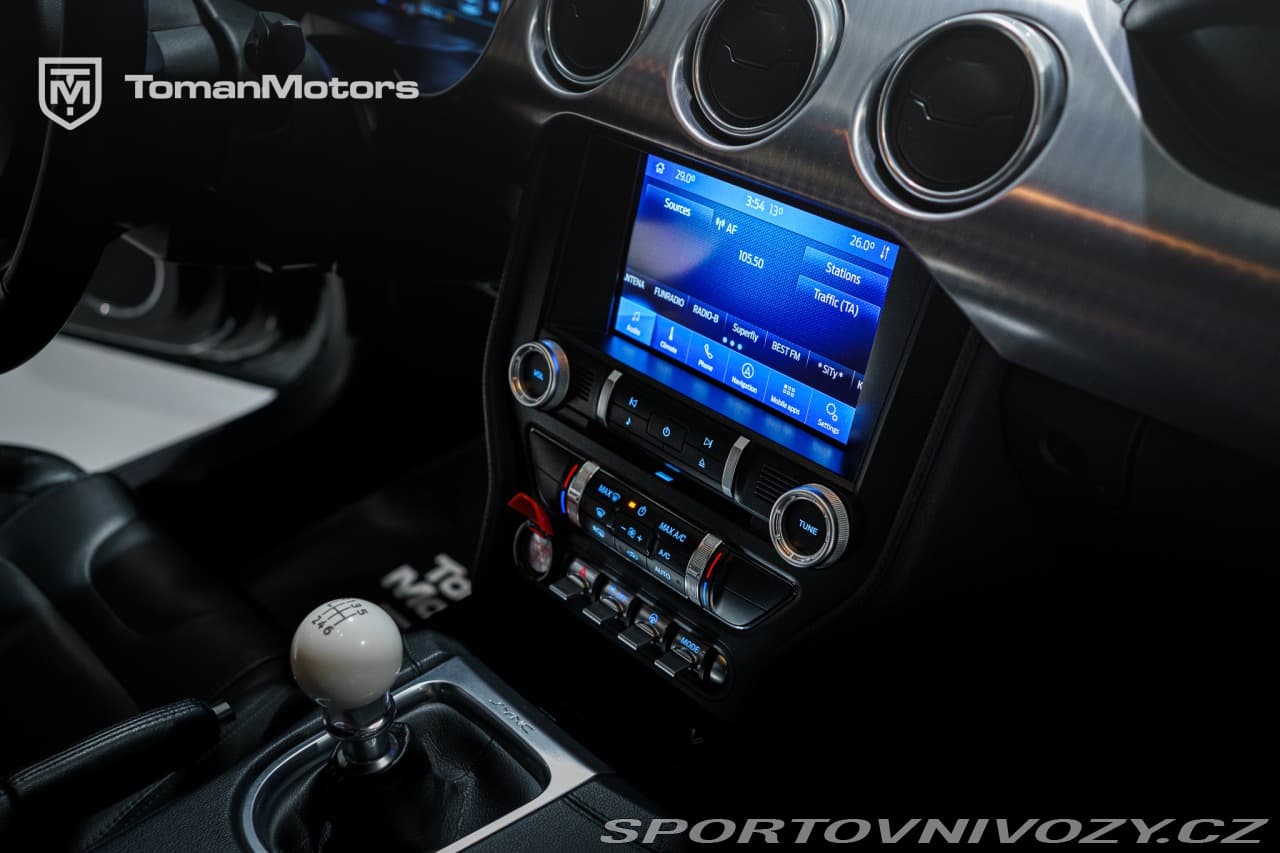 2020 Ford MUSTANG - 13