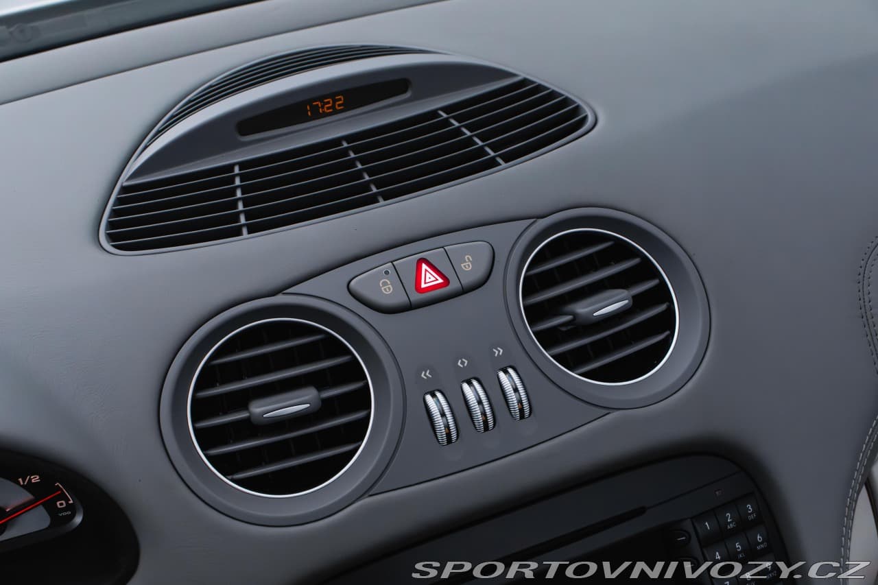 2005 Mercedes-Benz SL - 10