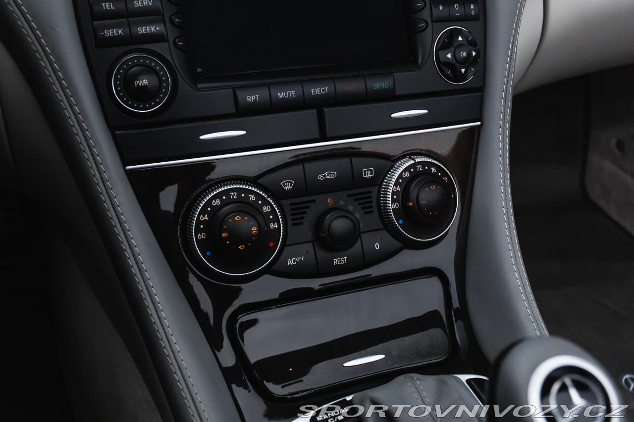 2005 Mercedes-Benz SL - 11