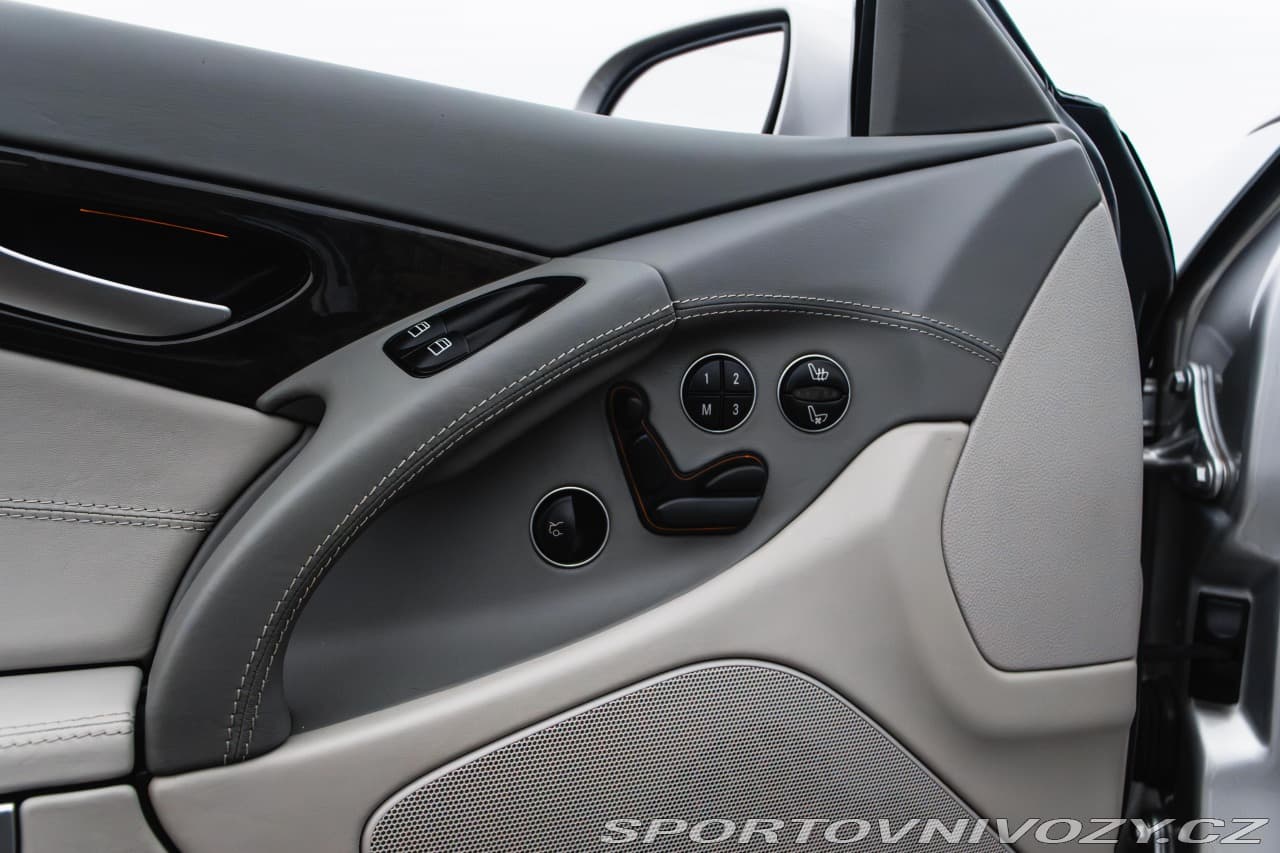 2005 Mercedes-Benz SL - 15